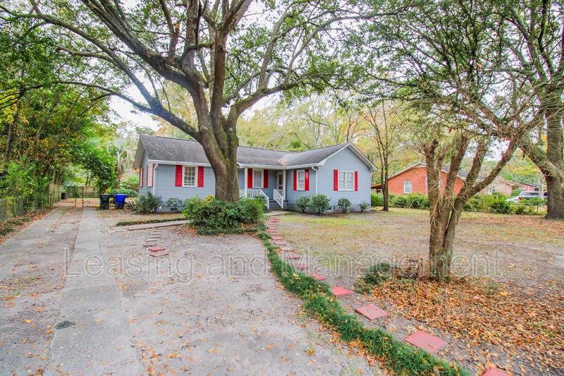 House for rent at 1709 Mulmar St, Charleston, SC 29407