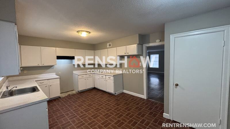 Apartment for rent at 3212 Thirteen Colony Mall 4B, Memphis, TN 38115