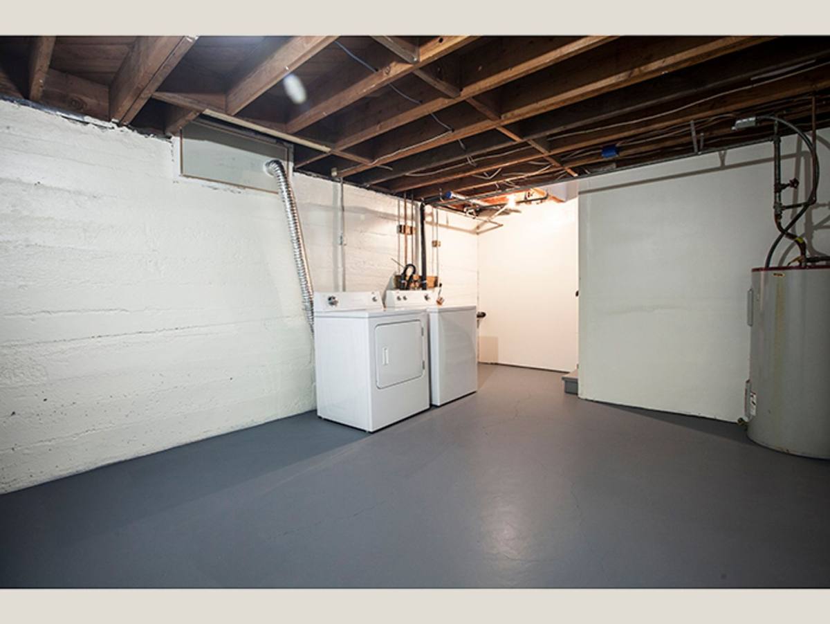 Townhouse for rent at 10233 SW Eastridge St, Portland, OR 97225