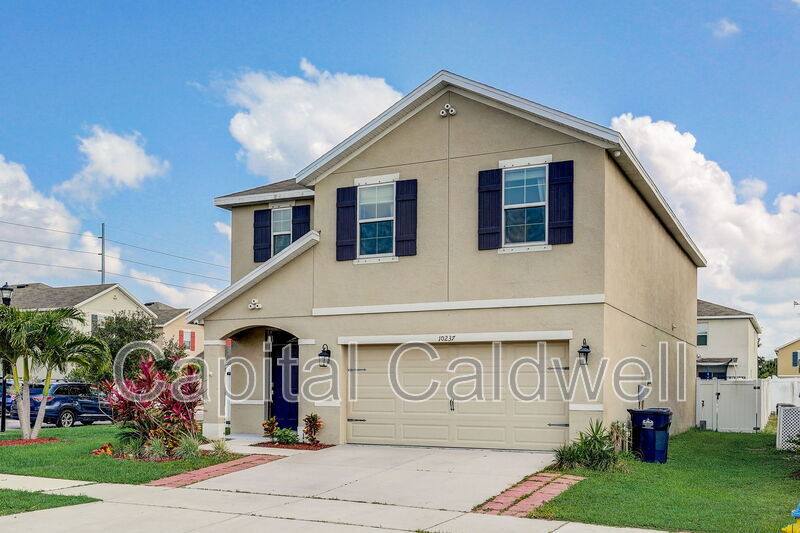 House for rent at 10237 Mangrove Well Rd, Sun City Center, FL 33573
