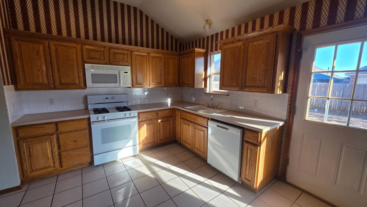 House for rent at 6820 NW 135th Circle, Oklahoma City, OK 73142