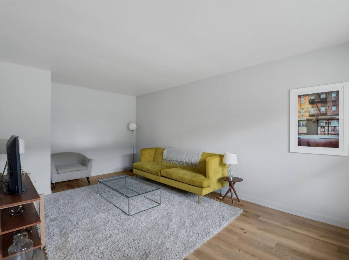 Apartment for rent at 2219 9th St, Charleston, IL 61920