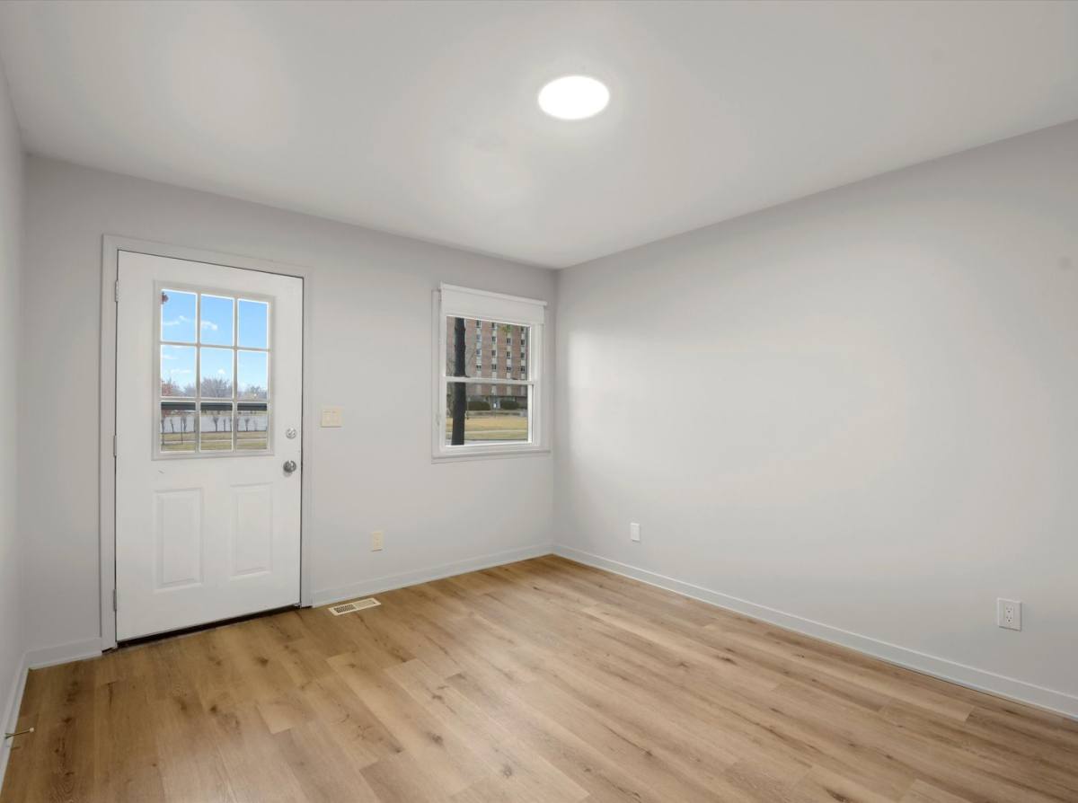 Apartment for rent at 2219 9th St, Charleston, IL 61920