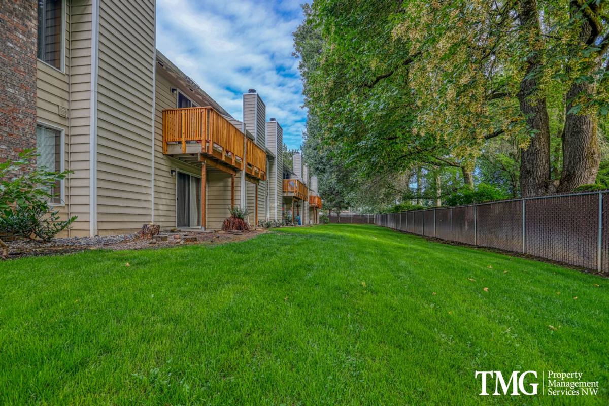 Apartment for rent at 3811 NE Royal View Ave, Vancouver, WA 98662