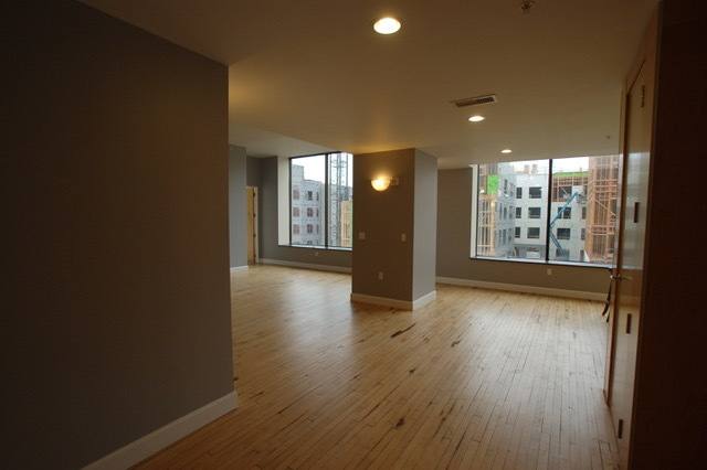 Apartment for rent at 106 N High St, Columbus, OH 43215