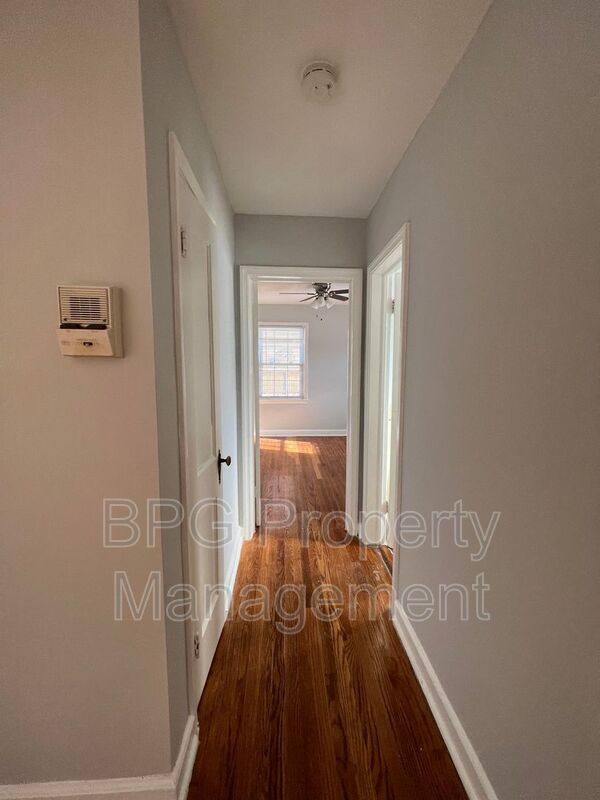 Apartment for rent at 5721 11th St N #4, Arlington, VA 22205