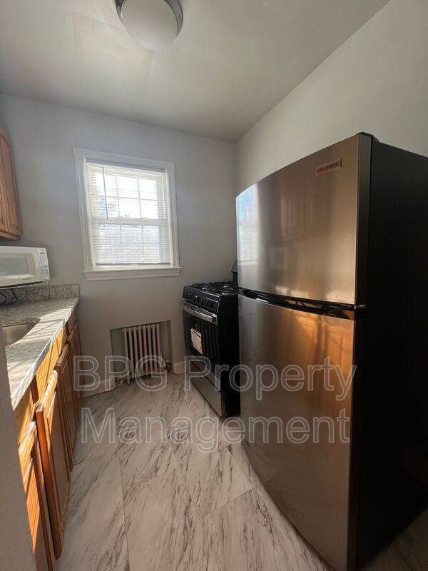 Apartment for rent at 5721 11th St N #4, Arlington, VA 22205