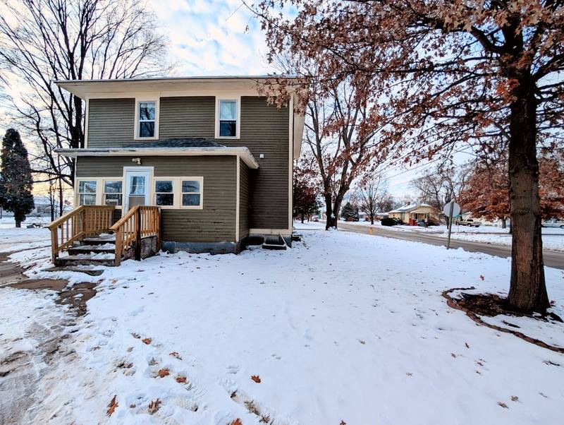 Apartment for rent at 328 N G St #1, Oskaloosa, IA 52577