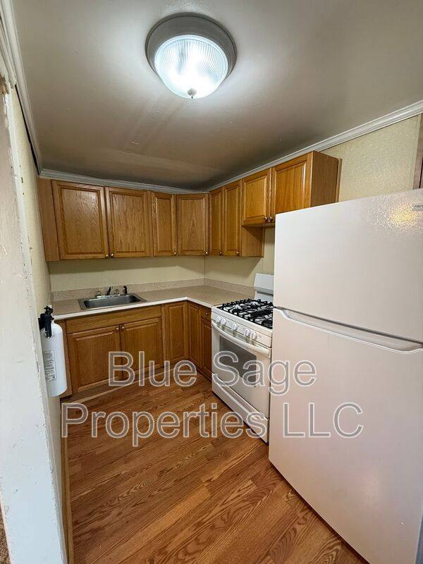 House for rent at 37 Concord Rd, Darby, PA 19023