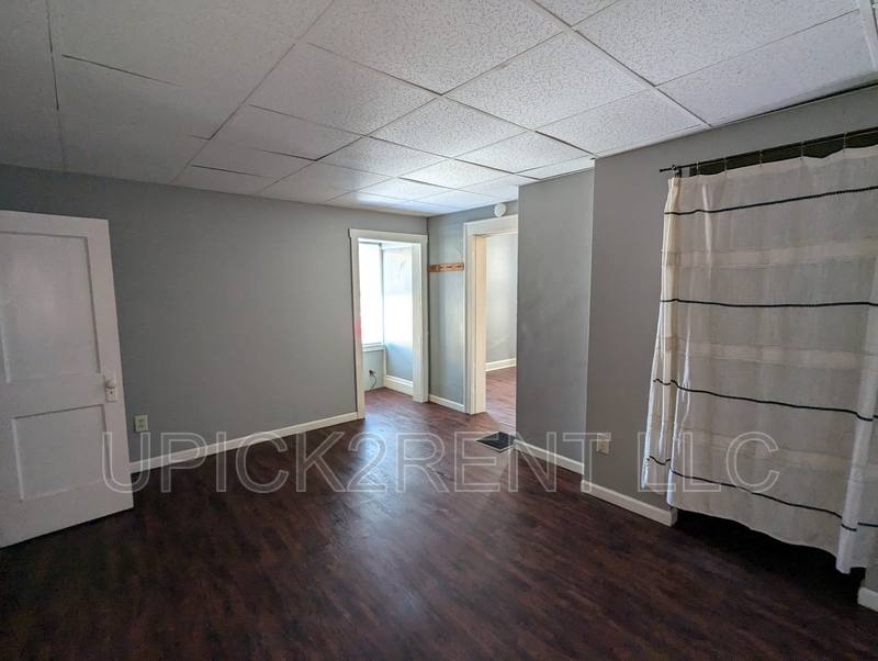 Apartment for rent at 338 N Columbus St #3, Lancaster, OH 43130
