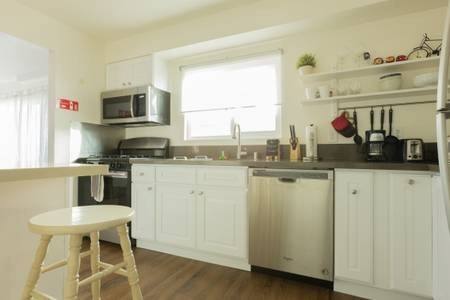 Townhouse for rent at 1647 1 2 Cortez St, Los Angeles, CA 90026