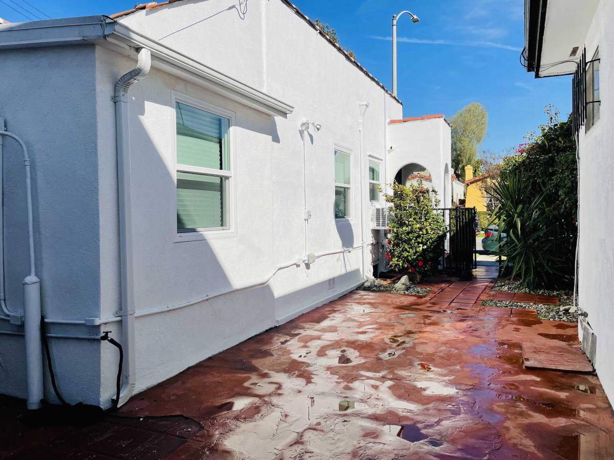 House for rent at 3254 Perlita Ave, Los Angeles, CA 90039