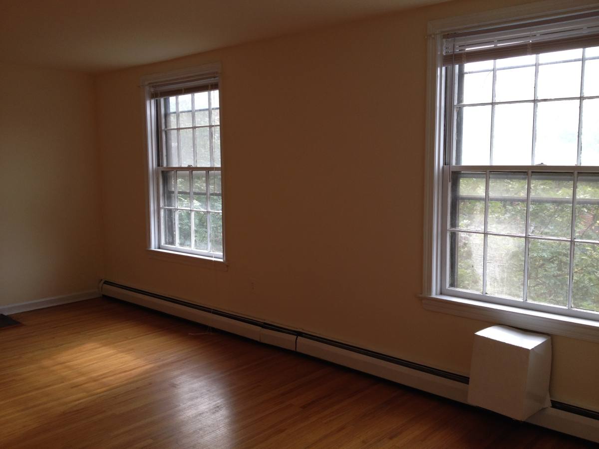Apartment for rent at 429 S 8th St #3R, Philadelphia, PA 19147