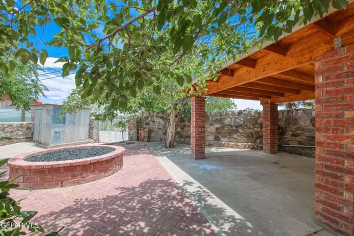 Apartment for rent at 2626 Grant Ave #3, El Paso, TX 79930