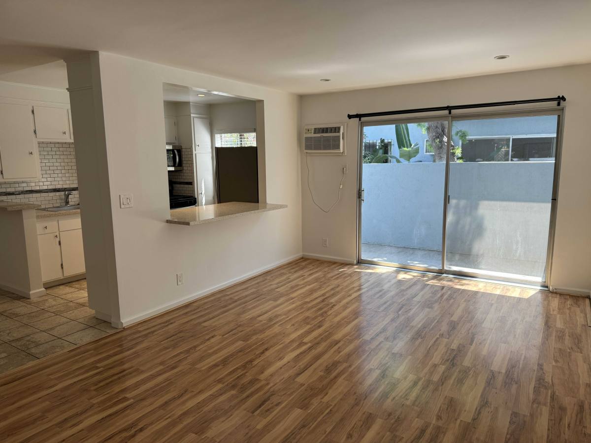 Apartment for rent at 735 N Sycamore Ave #7, Los Angeles, CA 90038