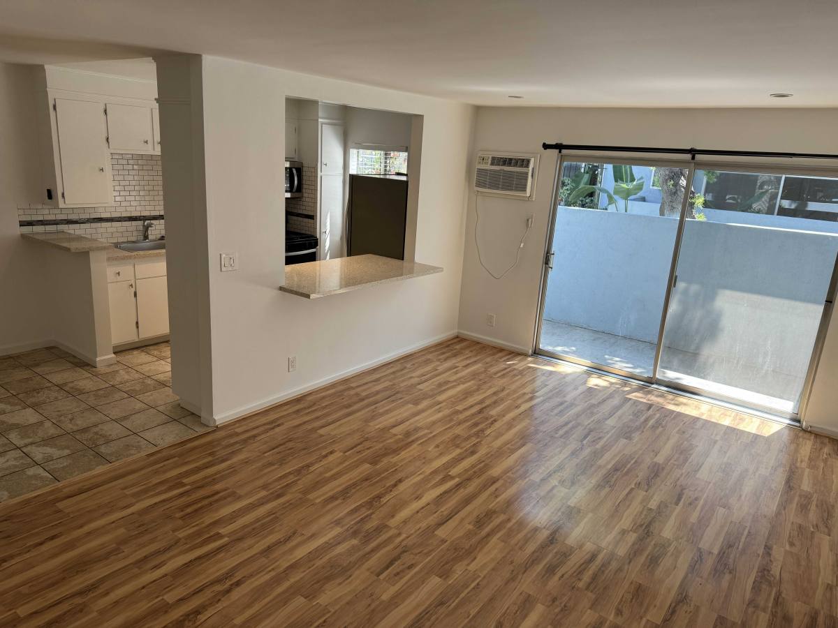 Apartment for rent at 735 N Sycamore Ave #7, Los Angeles, CA 90038