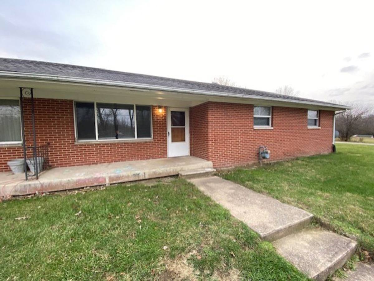 Apartment for rent at 425-453 Ogden Rd, Springfield, OH 45503