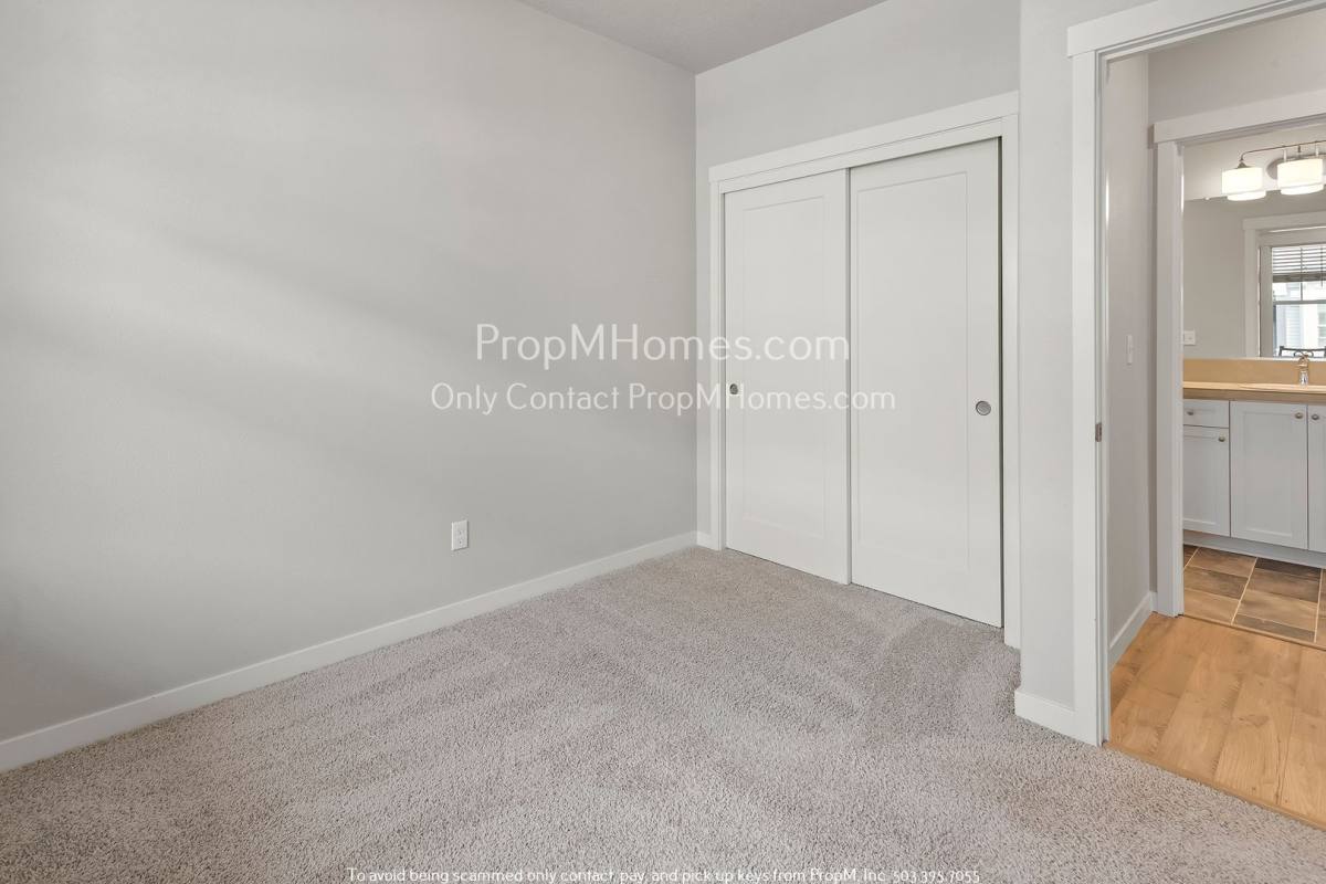 Apartment for rent at 17149 SW Snowdale St, Beaverton, OR 97007