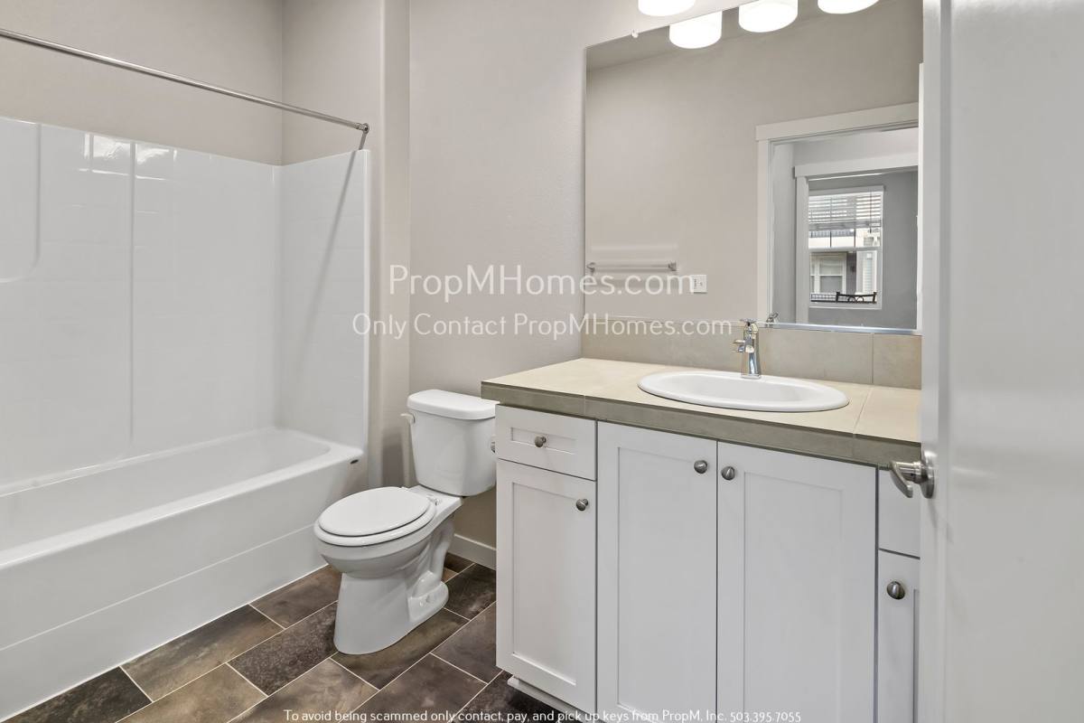 Apartment for rent at 17149 SW Snowdale St, Beaverton, OR 97007