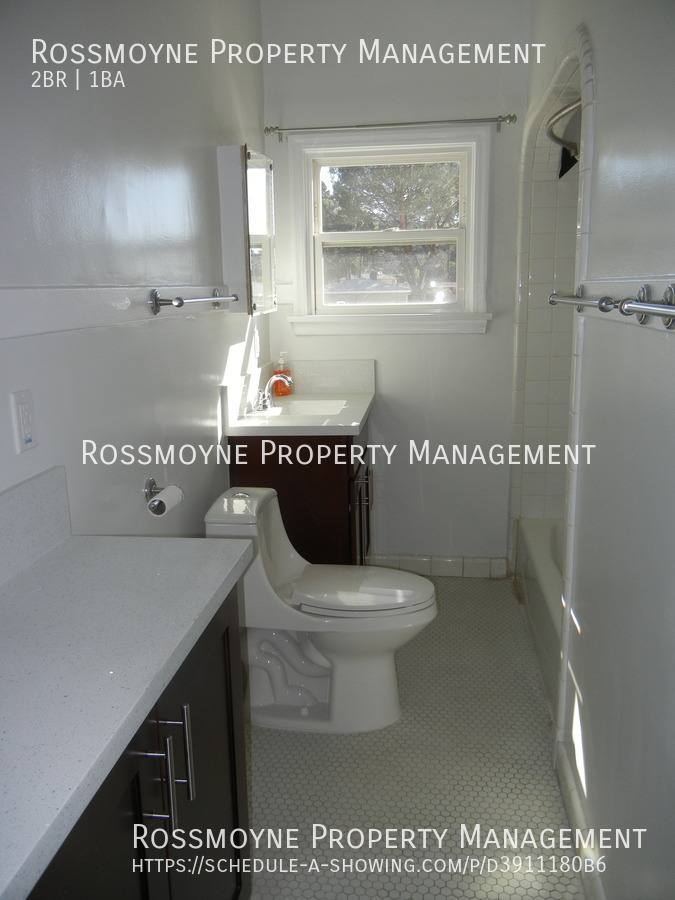 Apartment for rent at 516 E Palmer Ave #A, Glendale, CA 91205