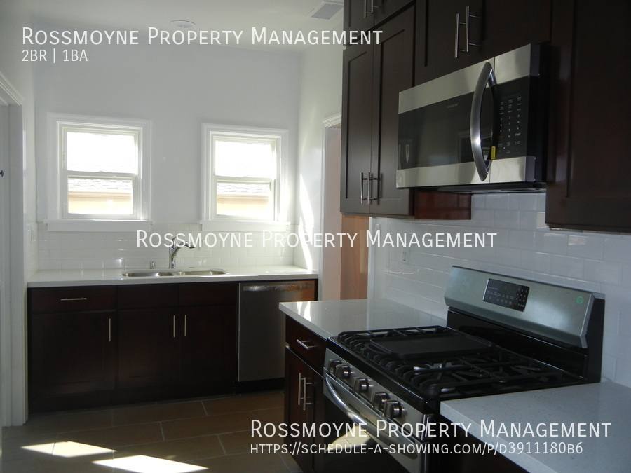Apartment for rent at 516 E Palmer Ave #A, Glendale, CA 91205