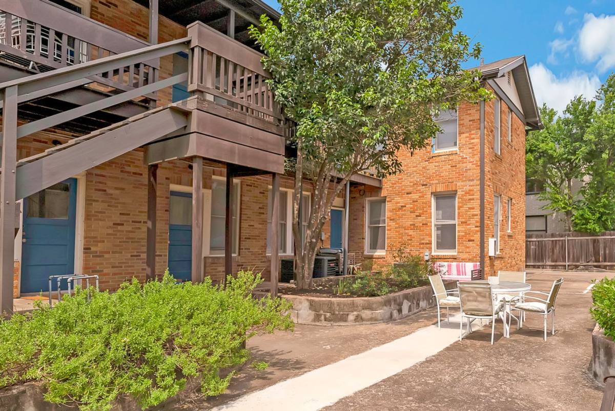 Apartment for rent at 1708 Enfield Rd, Austin, TX 78703