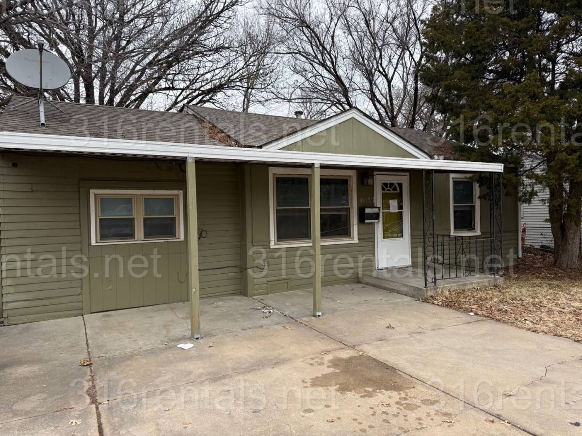House for rent at 5814 E Harry St, Wichita, KS 67218