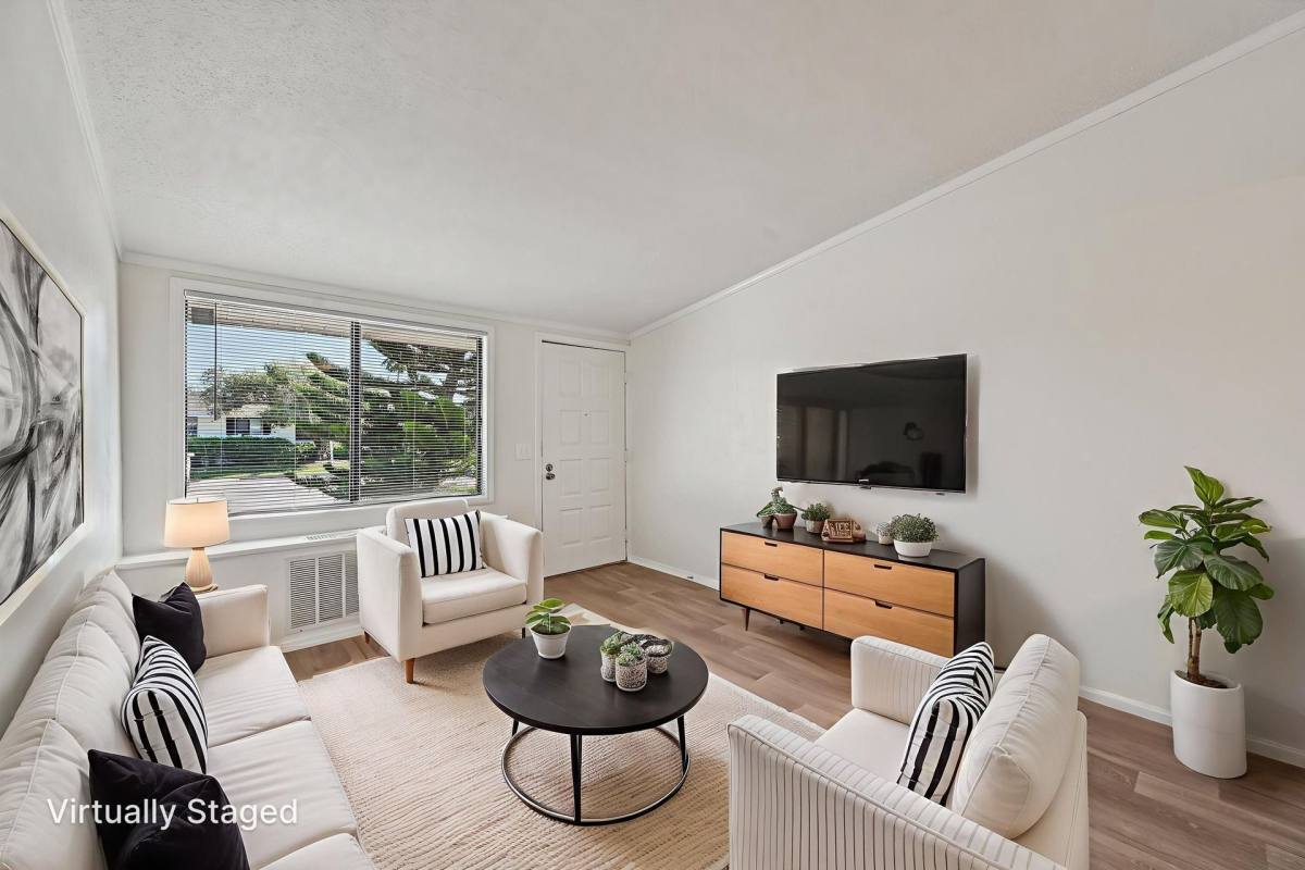 Apartment for rent at 1020 Capri Isles Blvd, Venice, FL 34292