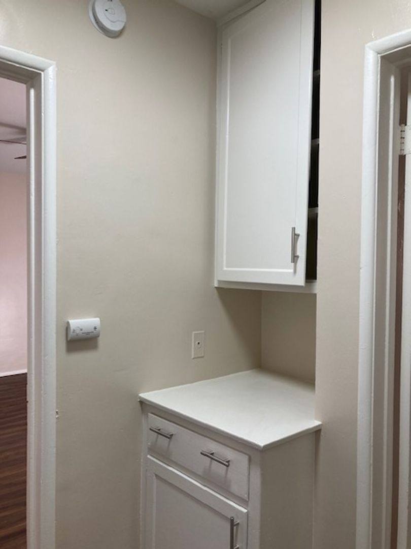 Apartment for rent at 1154 E 3rd St, Long Beach, CA 90802