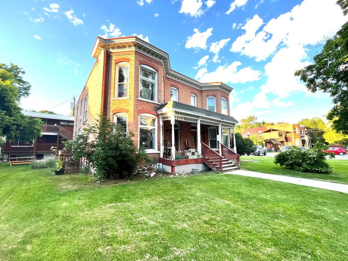 Apartment for rent at 306 S 3rd W, Missoula, MT 59801