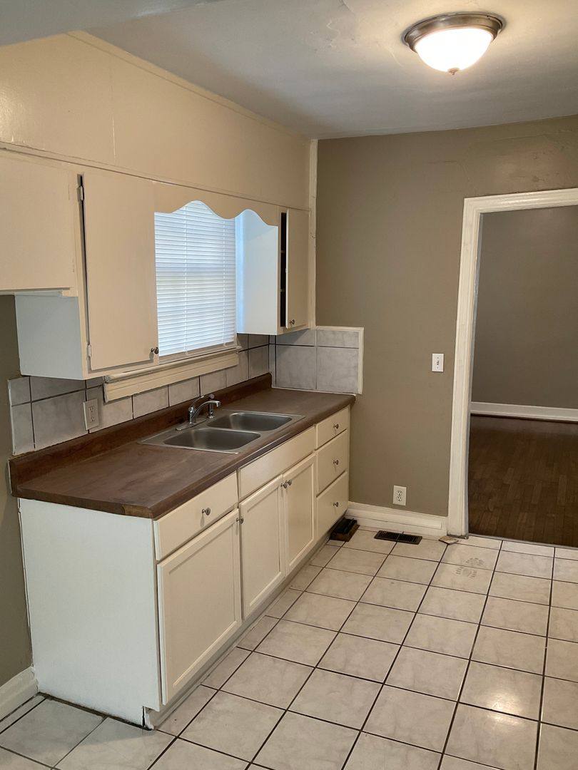 House for rent at 920 47th St, Birmingham, AL 35208