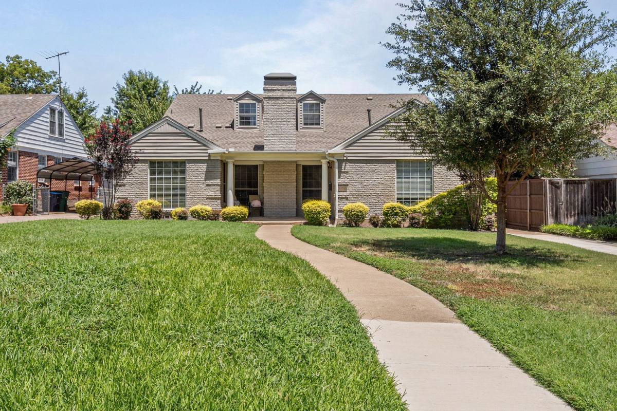 House for rent at 3518 Westcliff Rd S, Fort Worth, TX 76109