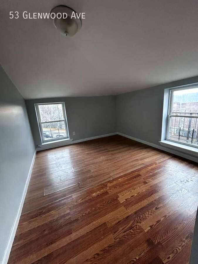 Apartment for rent at 53 Glenwood Ave, Yonkers, NY 10701