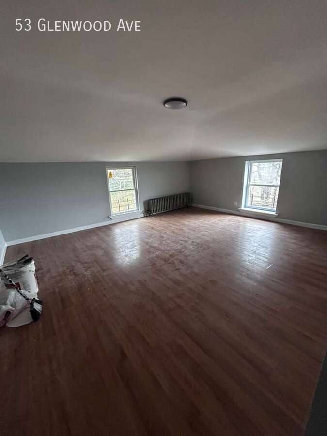Apartment for rent at 53 Glenwood Ave, Yonkers, NY 10701