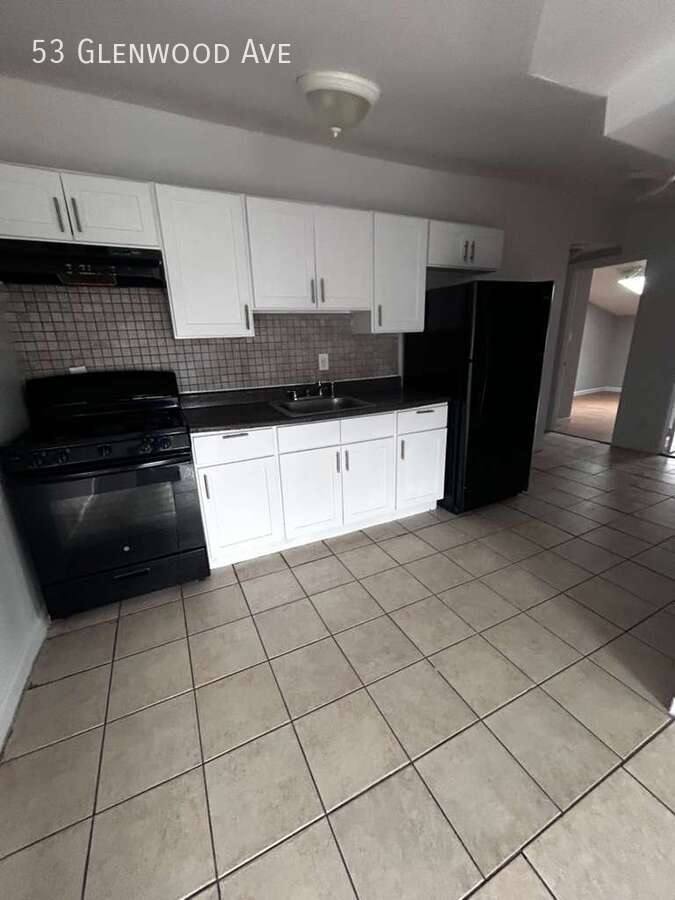 Apartment for rent at 53 Glenwood Ave, Yonkers, NY 10701