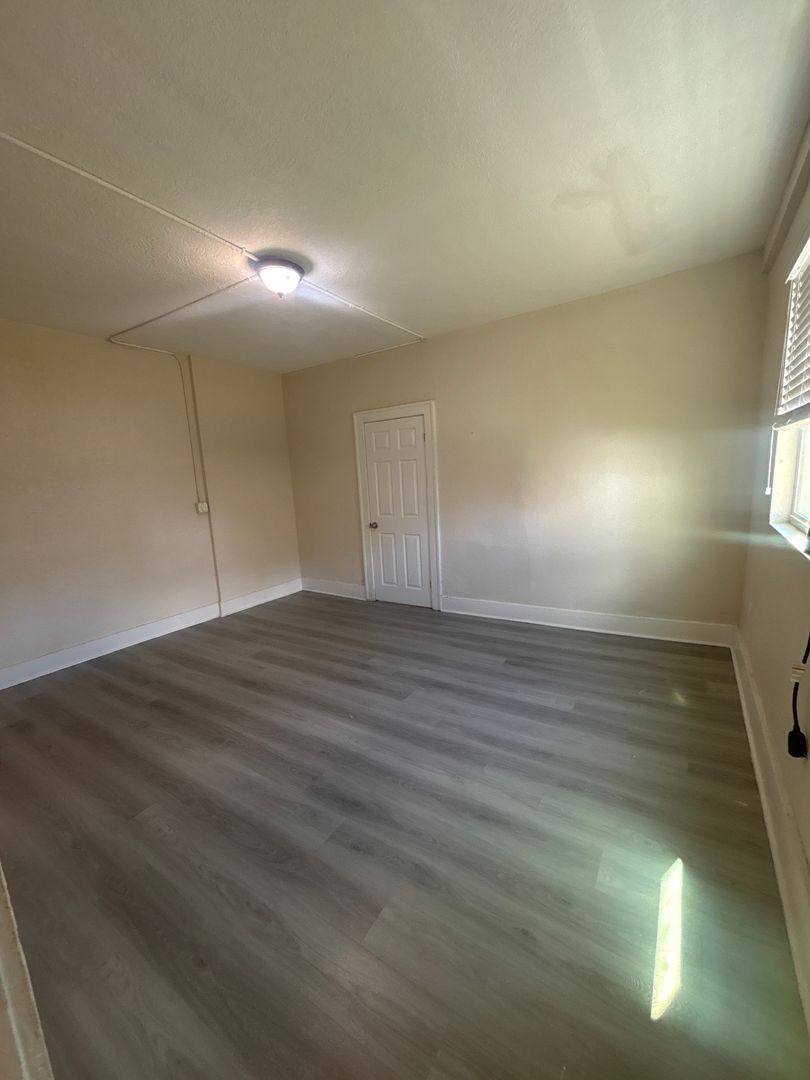 Apartment for rent at 1545 NW 1st St, Miami, FL 33125