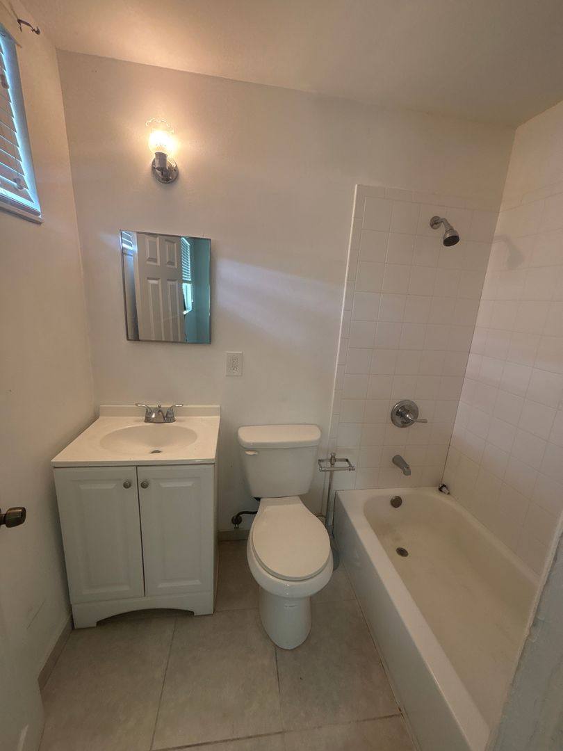 Apartment for rent at 1545 NW 1st St, Miami, FL 33125