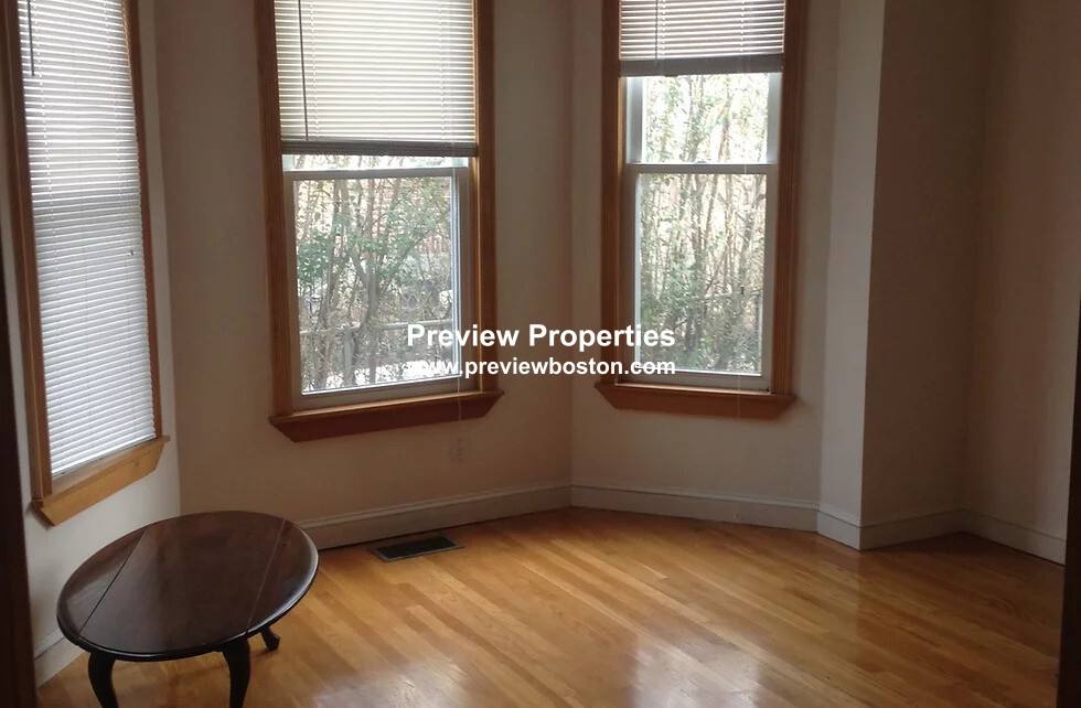 Apartment for rent at 49 Pearl St #1P, Newton, MA 02458