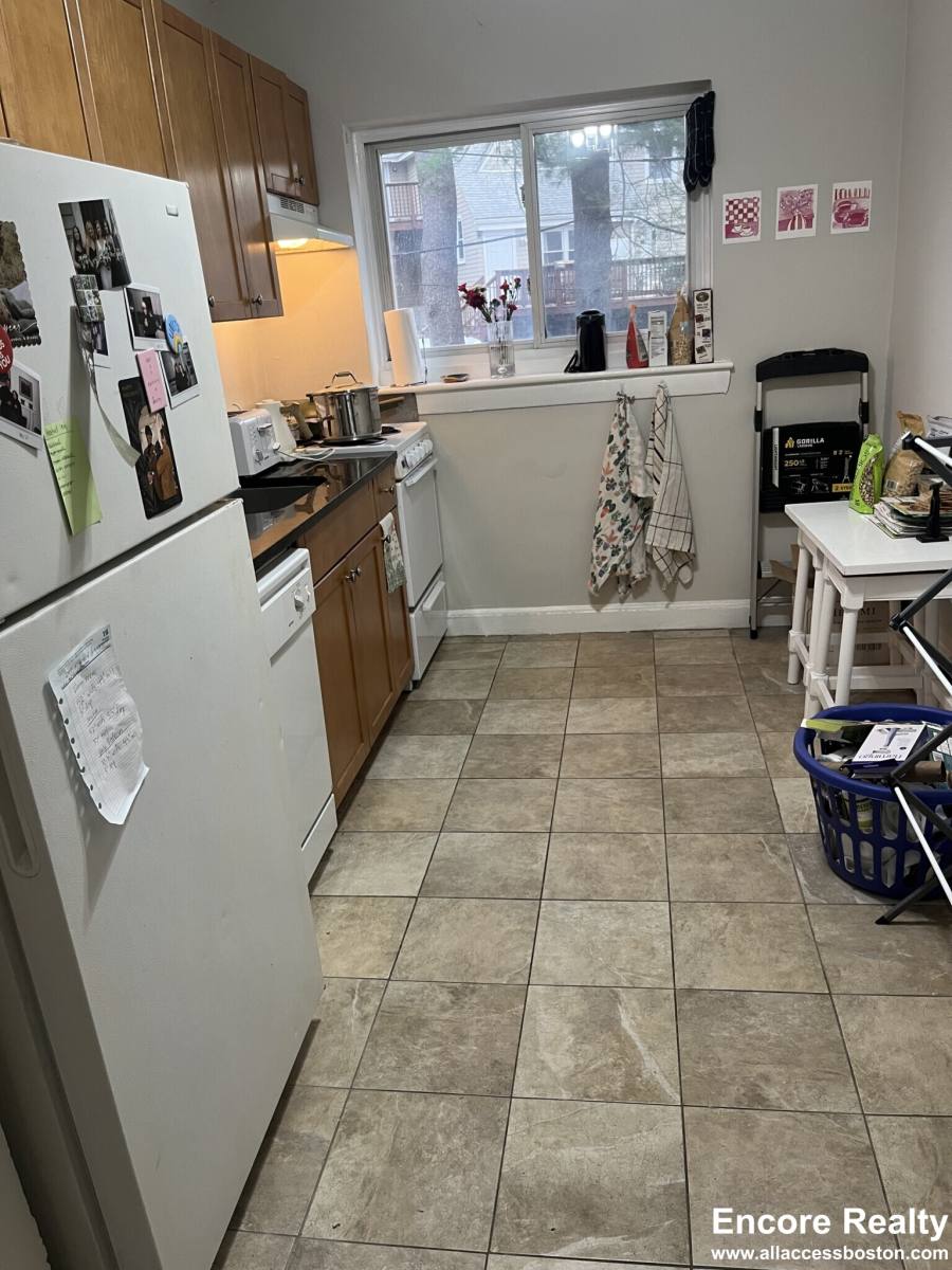 Apartment for rent at 67 Chiswick Rd #10, Allston, MA 02134