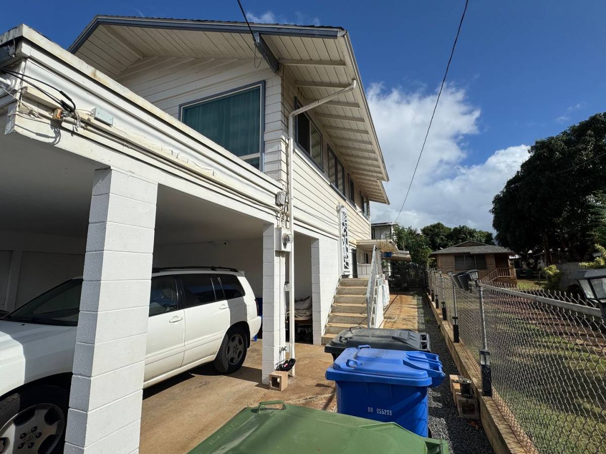 House for rent at 2326 Rose St, Honolulu, HI 96819