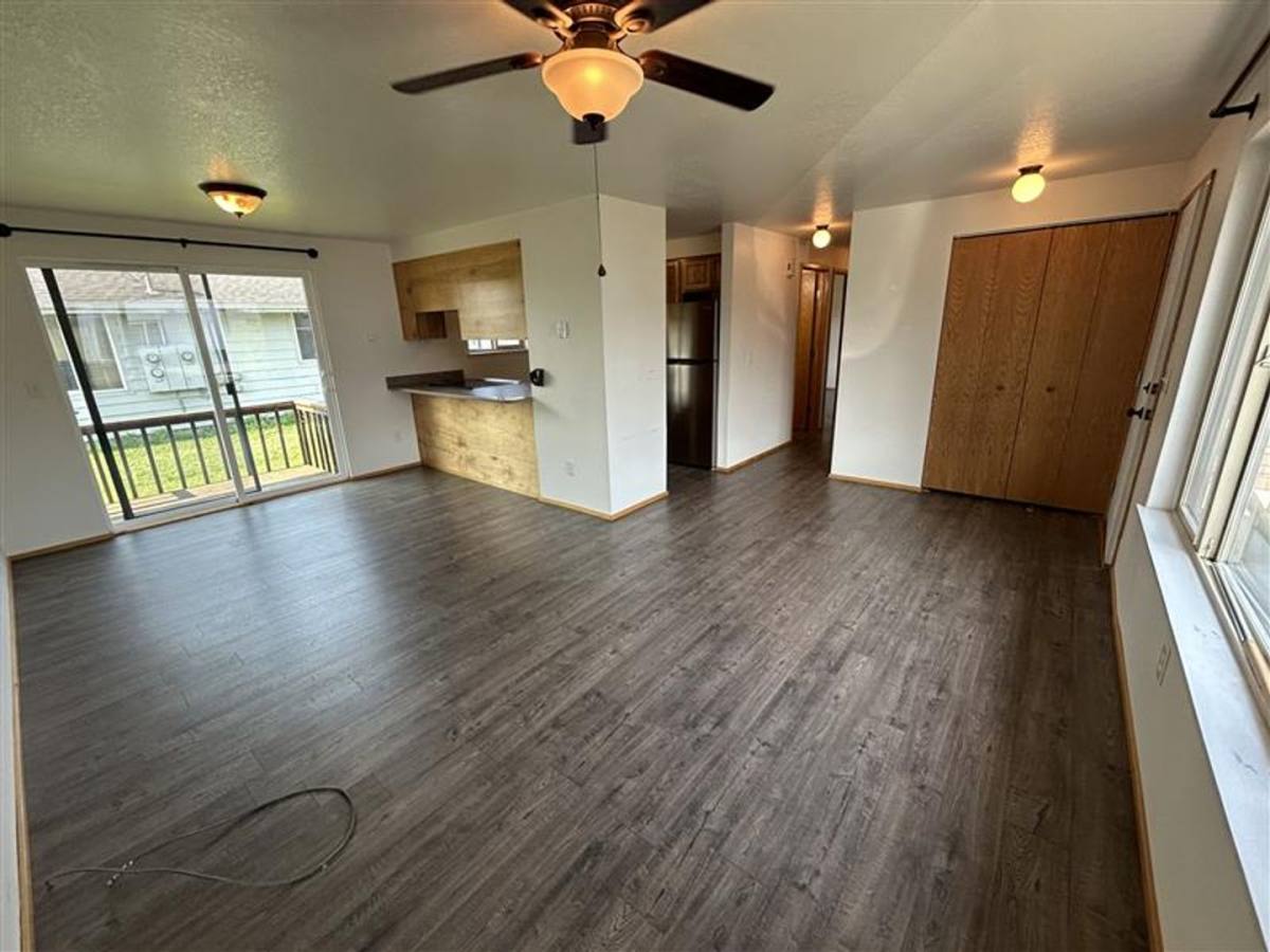 Apartment for rent at 550 Front St, Sumas, WA 98295