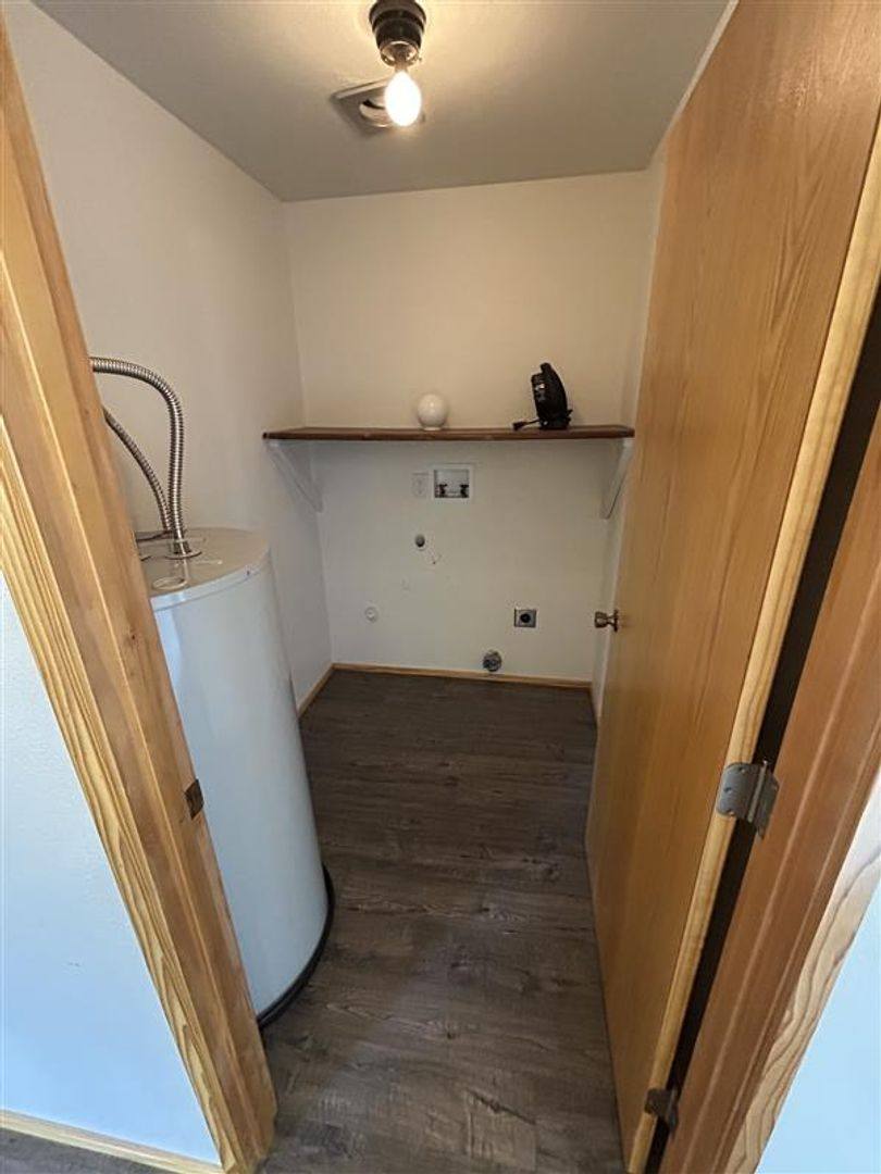 Apartment for rent at 550 Front St, Sumas, WA 98295