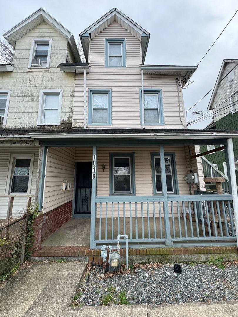 Apartment for rent at 1016 Pine St, Darby, PA 19023