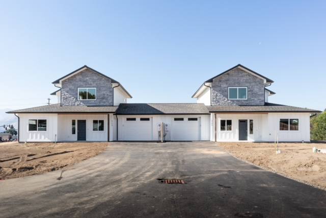 Townhouse for rent at 1763 Grant Rd, East Wenatchee, WA 98802