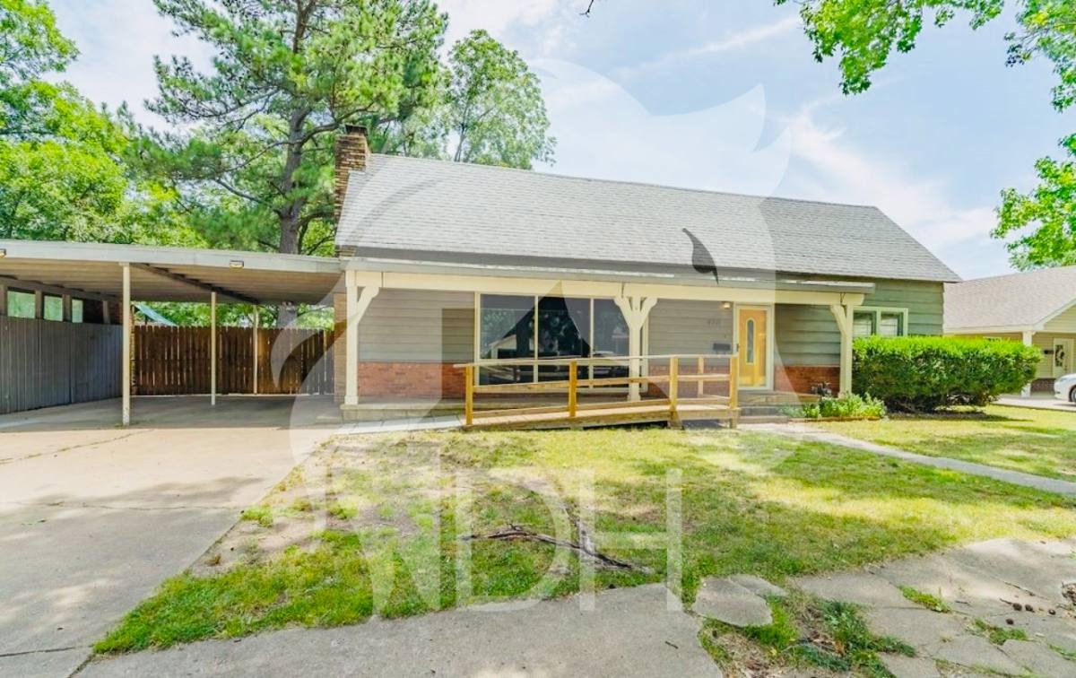 House for rent at 450 N Miller St, Vinita, OK 74301