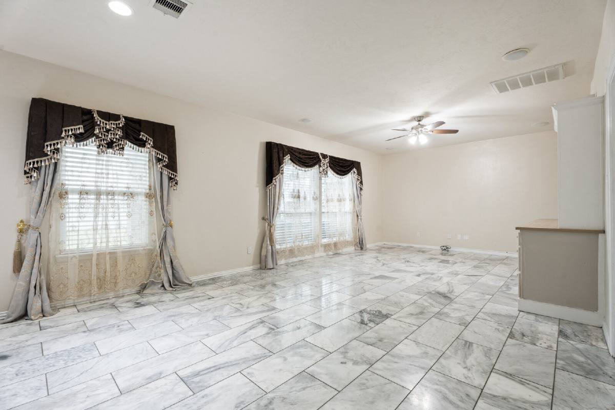 House for rent at 6605 Fallen Breeze Lane, Dickinson, TX 77539