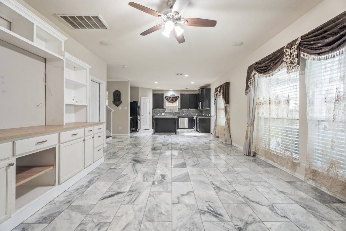 House for rent at 6605 Fallen Breeze Lane, Dickinson, TX 77539