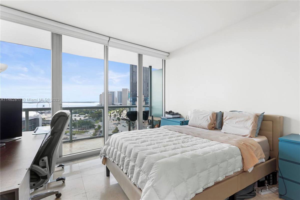 888 Biscayne Blvd, Miami, FL 33130 - Apartment For Rent - Image 4