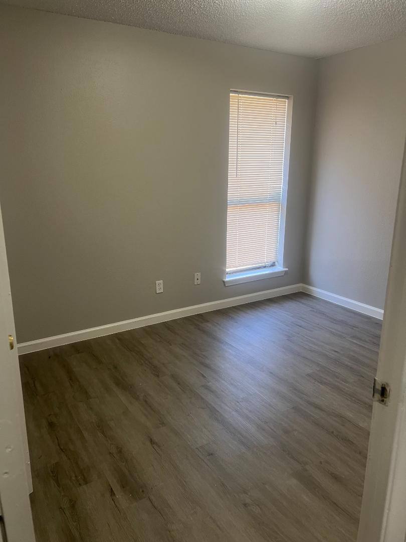 Apartment for rent at 119-121 Wildwood #119, Duncanville, TX 75137