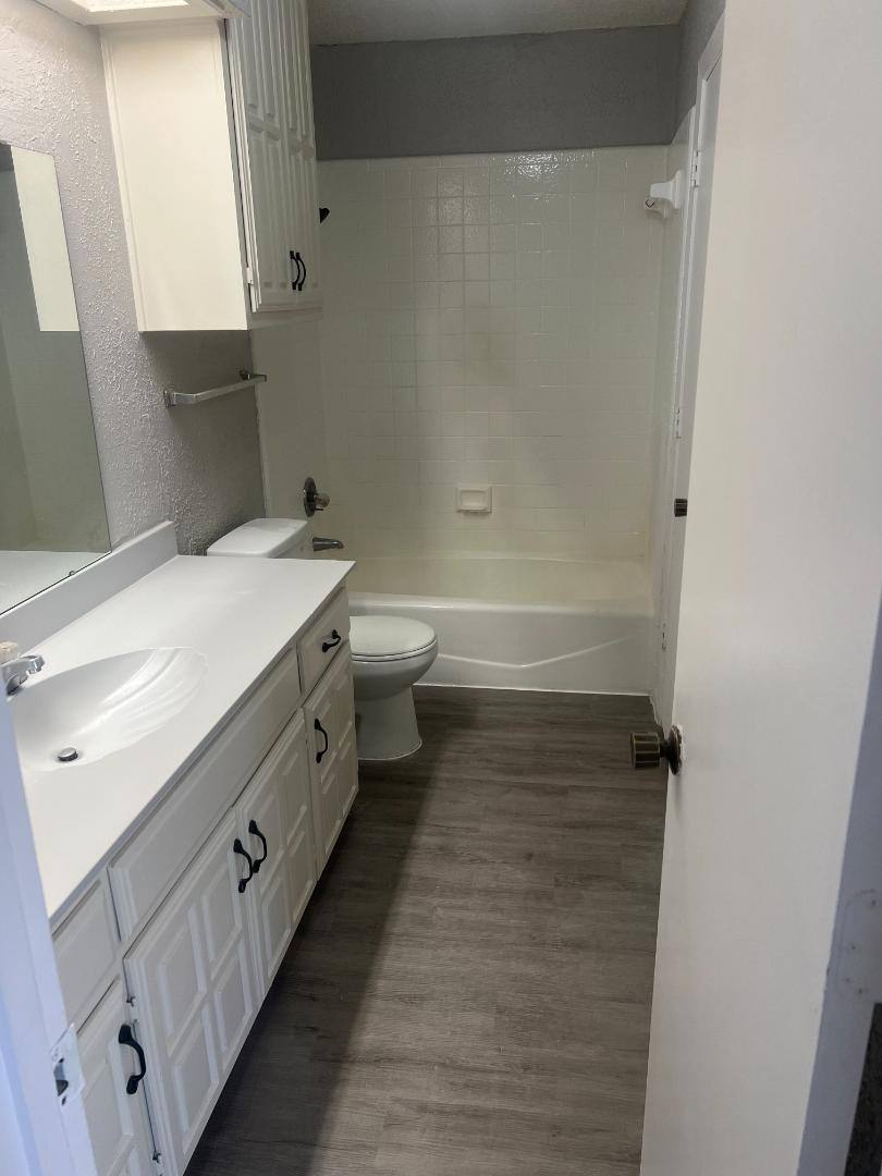 Apartment for rent at 119-121 Wildwood #119, Duncanville, TX 75137